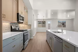 1596 N Ascent St, Washington, UT 84780 - Photo 4