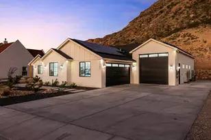 2221 S Angell Hts Dr, Hurricane, UT 84737 - Photo 2