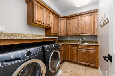 346 W Canyon Trails Dr, Dammeron Valley, UT 84783 - Photo 14