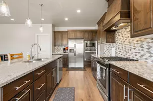 2204 W Courtyard Dr, Saint George, UT 84770 - Photo 24