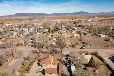 207 E 300 N, Parowan, UT 84761 - Photo 34