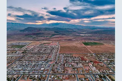 210 W Talon Ct, Ivins, UT 84738 - Photo 44