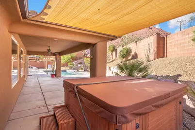 210 W Talon Ct, Ivins, UT 84738 - Photo 8