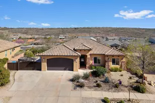 504 N Sugar Plumb Ln, Washington, UT 84780 - Photo 2