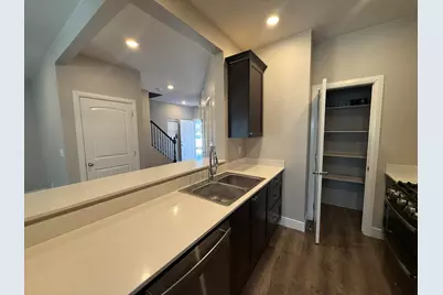 173 E Fiddlers Canyon Rd #49, Cedar City, UT 84721 - Photo 4