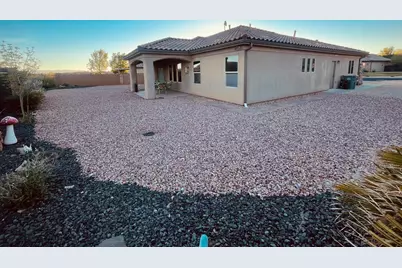 1602 E Sugar Plumb Ln, Washington, UT 84780 - Photo 42