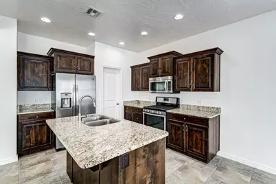 2884 E 3460 S, Saint George, UT 84790 - Photo 12