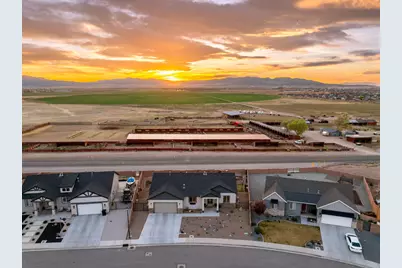 396 S Cedar Creek Dr, Cedar City, UT 84720 - Photo 32