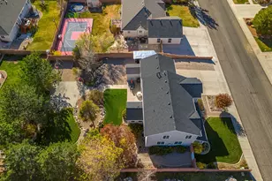 2121 W 546 S St, Cedar City, UT 84720 - Photo 4