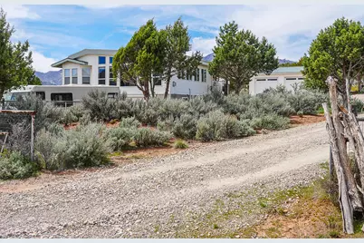 1438 S 2300 E, New Harmony, UT 84757 - Photo 2