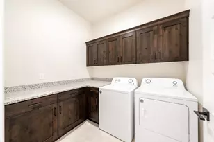 4745 N Cottontail Dr, Saint George, UT 84770 - Photo 32