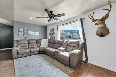 1901 Saddleback View Dr, Cedar City, UT 84721 - Photo 10