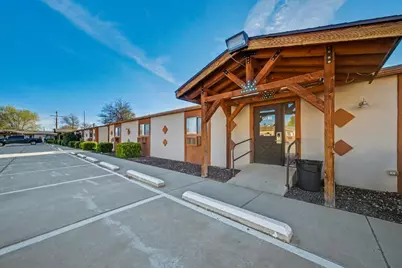 386 W 300 N, Kanab, UT 84741 - Photo 10