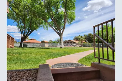 860 S Village Rd #H-1, Saint George, UT 84770 - Photo 8