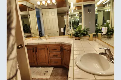 860 S Village Rd #Z-10, Saint George, UT 84770 - Photo 10