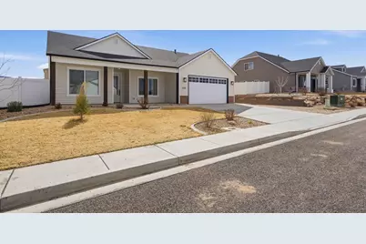 2735 W Sterling Dr, Cedar City, UT 84720 - Photo 4