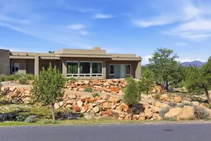 371 N Pinion Hills Dr, Dammeron Valley, UT 84783 - Photo 2