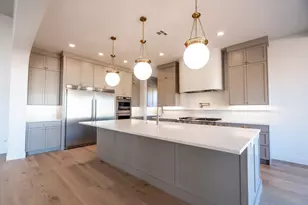 425 E Forrest Paddock Dr, Washington, UT 84780 - Photo 8