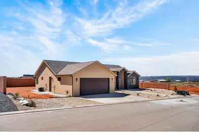 1223 W Kokopelli Street, Hildale, UT 84784 - Photo 2