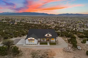 1066 S Panorama Dr, Cedar City, UT 84720 - Photo 1