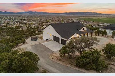 1066 S Panorama Dr, Cedar City, UT 84720 - Photo 4