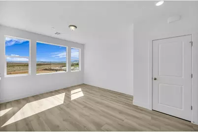 5599 S Carnelian Parkway #104, Saint George, UT 84790 - Photo 2