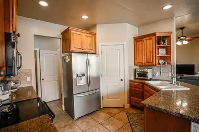 1037 S 620 East St, Saint George, UT 84790 - Photo 10