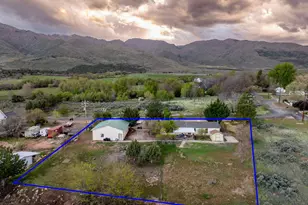 121 S Rachel Ln, New Harmony, UT 84757 - Photo 2