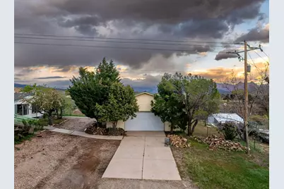 121 S Rachel Ln, New Harmony, UT 84757 - Photo 20