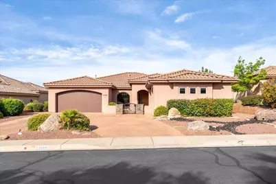 2169 N Gunsight Dr, Saint George, UT 84770 - Photo 2