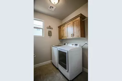 1930 N Creek Side Ct, Washington, UT 84780 - Photo 22