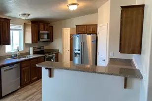 255 S 800 W, Escalante, UT 84726 - Photo 16