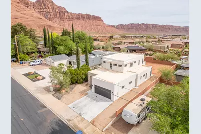 324 N 200 E, Ivins, UT 84738 - Photo 2