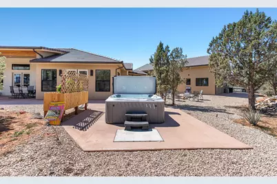 1295 E Cedar Dr, Apple Valley, UT 84737 - Photo 42