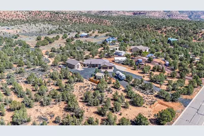 1295 E Cedar Dr, Apple Valley, UT 84737 - Photo 60