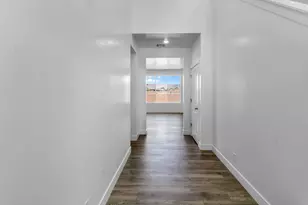 943 E Malibu Dr, Washington, UT 84780 - Photo 2