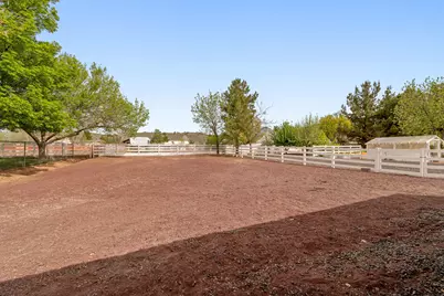 8375 N Diamond Valley Dr, Saint George, UT 84770 - Photo 64