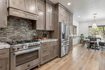 8375 N Diamond Valley Dr, Saint George, UT 84770 - Photo 22