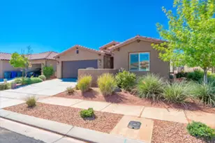 3800 Paradise Vlg Dr, Santa Clara, UT 84765 - Photo 1