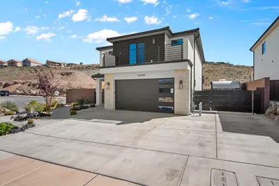 1090 E Coyote Crest Dr, Washington, UT 84780 - Photo 2