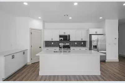 1090 E Coyote Crest Dr, Washington, UT 84780 - Photo 10