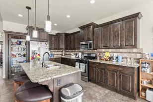 555 N Torey Ln, Hurricane, UT 84737 - Photo 12