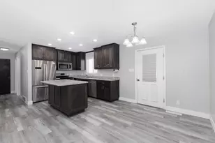 275 E 400 N, Parowan, UT 84761 - Photo 16