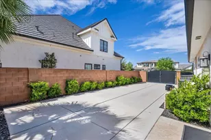 2498 E Arbor Dr, Saint George, UT 84790 - Photo 30
