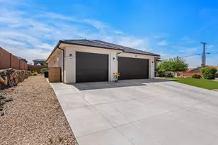 3689 W 200 N, Hurricane, UT 84737 - Photo 2
