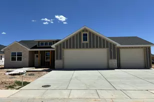 946 E Remington Rd, Enoch, UT 84721 - Photo 2