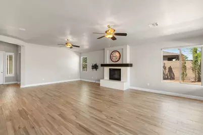 411 N Highland Parkway, Washington, UT 84780 - Photo 8