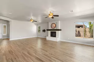 411 N Highland Pkwy, Washington, UT 84780 - Photo 8