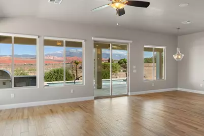 411 N Highland Parkway, Washington, UT 84780 - Photo 8