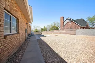 763 E Fiddlers Canyon Rd, Cedar City, UT 84721 - Photo 34